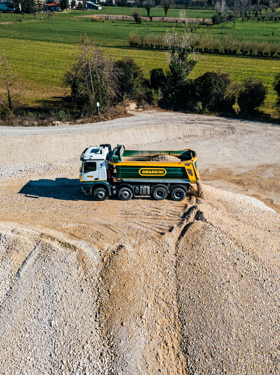 Automezzo Costruzioni Generali Girardini - filiera integrata